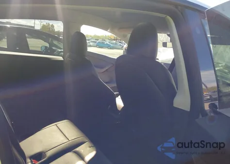 2021 Tesla Model Y Long Range Dual Motor All-Wheel Drive from USA, damaged, VIN 5YJYGDEE6MF298085